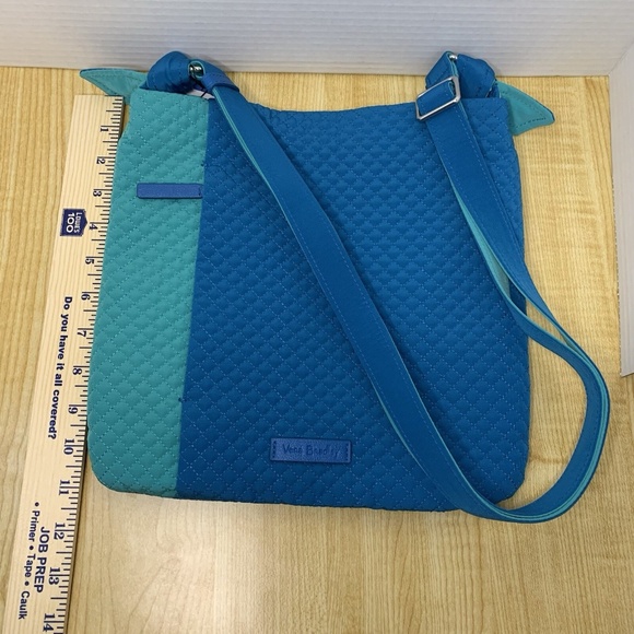 Vera Bradley Purse/Hipster Wome'n Turquoise Sea and Bahama Bay Adjustable NWT - Picture 2 of 7